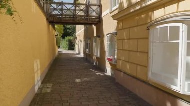 Bad Ischl, Yukarı Avusturya 'daki yaya geçidi. Yüksek kalite 4k görüntü