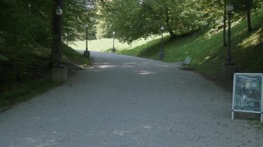 Bad Ischl 'deki Kaiservilla' ya giden yol. Yüksek kalite 4k görüntü