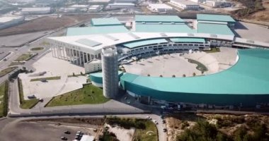 Hindi İzmir Uluslararası Fuar Fuarı İzmir hava manzaralı. Yüksek kalite 4k görüntü