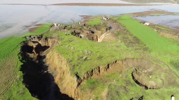 Aerial View Underground Sinkhole Waterfall Water Flows Video — Vídeo de stock