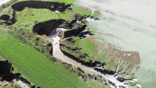 Aerial View Underground Sinkhole Waterfall Water Flows Video — Vídeos de Stock