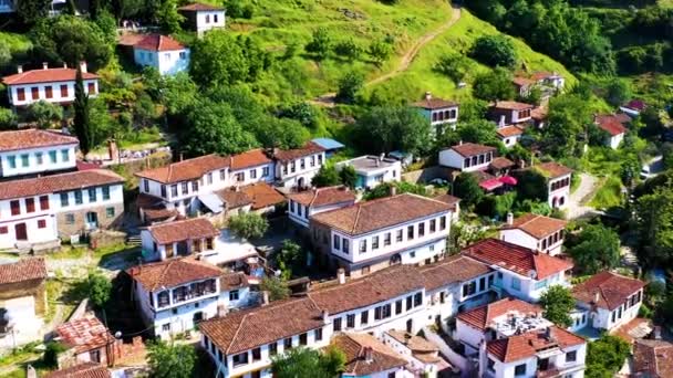 Luchtfoto Van Selcuk Sirince Dorp Historische Griekse Huizen Een Zonnige — Stockvideo