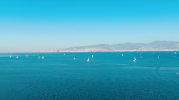 Légi Időeltolódás Kilátás Vitorlás Hajók Cirkáló Izmir Bay Kiváló Minőségű — Stock videók