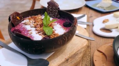 Kahvaltı masası ahşap masada. Yüksek kalite 4k görüntü