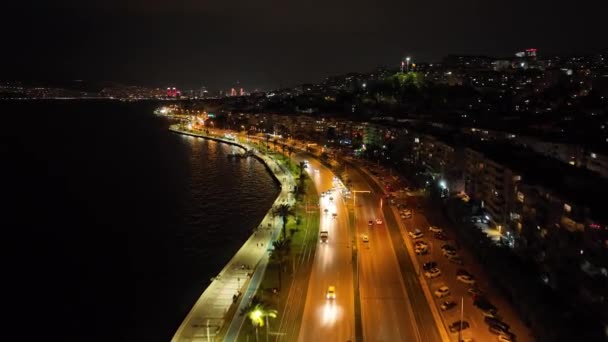 Повітряна Нічна Сцена Ізмірі Туреччина Супроводжується Нічним Видом Місто Високоякісні — стокове відео