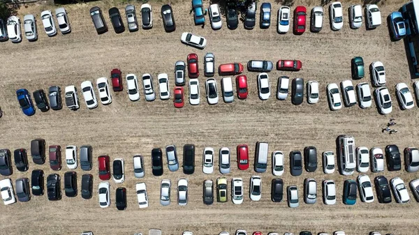 Volle Luftaufnahme Der Autos Auf Dem Parkplatz — Stockfoto