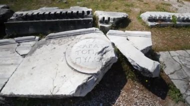 Antik Asklepion şehrindeki tarihi nesnelerin detaylı görüntüsü. Yüksek kalite 4k görüntü