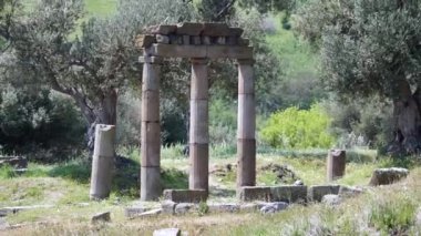 Antik Asklepion şehrindeki tarihi nesnelerin detaylı görüntüsü. Yüksek kalite 4k görüntü