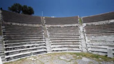 Antik Asklepion şehrindeki tarihi nesnelerin detaylı görüntüsü. Yüksek kalite 4k görüntü