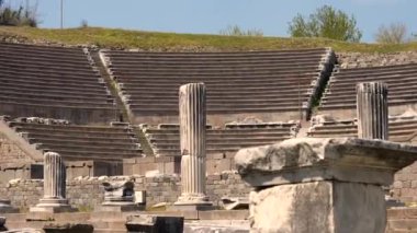 Antik Asklepion şehrindeki tarihi nesnelerin detaylı görüntüsü. Yüksek kalite 4k görüntü