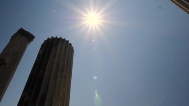 Antik Asklepion şehrindeki tarihi nesnelerin detaylı görüntüsü. Yüksek kalite 4k görüntü