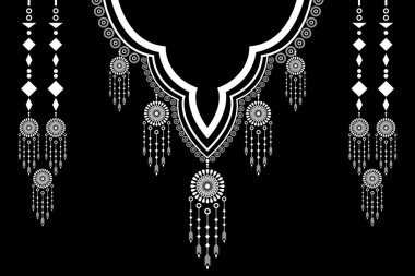 Siyah arka planda geleneksel etnik yakalı dantel doğuya özgü desen. Aztek stili nakış, soyut vektör çizimi. Moda dokusu, kumaş, gömlek, kumaş tasarımları