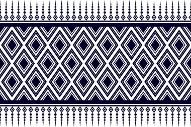 Geometrik, pürüzsüz etnik model. Geometrik etnik desen kumaş tasarımında giysi, ambalaj, tekstil, nakış, halı ve kabile desenlerinde kullanılabilir.