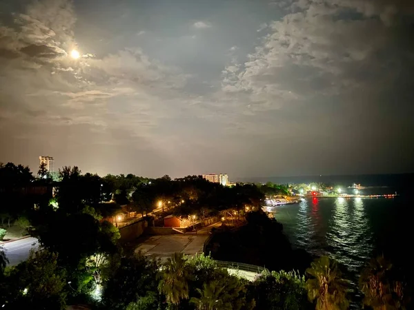 Buonasera Antalya Turchia Vista Sul Mare Luci Riflesse Sull Acqua — Foto Stock