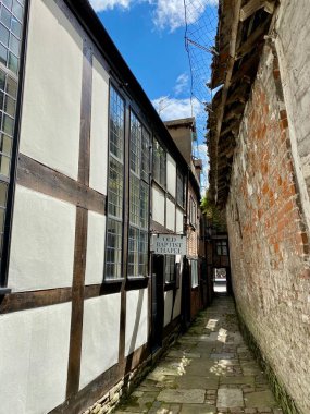 The Old Baptist Chapel, Tewkesbury, 15th Century Building, converted to a Chapel in the 17th Century.  Tewkesbury, UK. August 1, 2020. 