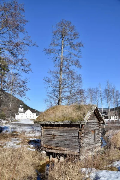 歴史的な木造ログファームの建物 2023年2月21日ノルウェーのビグランド — ストック写真