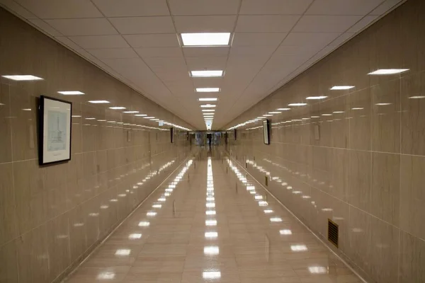 有灯光反射的走廊 在远方消失的点 田纳西州国会大厦 纳什维尔 2019年9月24日 — 图库照片