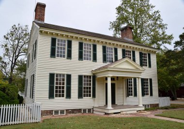 Colonial Williamsburg, VA, ABD. 5 Ekim 2019. Dönem ahşap evleri. 