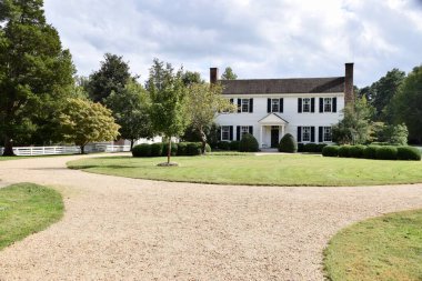 Colonial Williamsburg, VA, ABD. 5 Ekim 2019. Dönem ahşap evleri. 