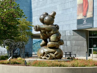 Avcı Müzesi 'nde Tom Otterness 