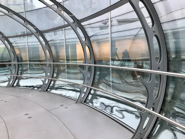 英国布莱顿 2019年1月5日 布莱顿I360从内部观看 玻璃和金属结构 — 图库照片