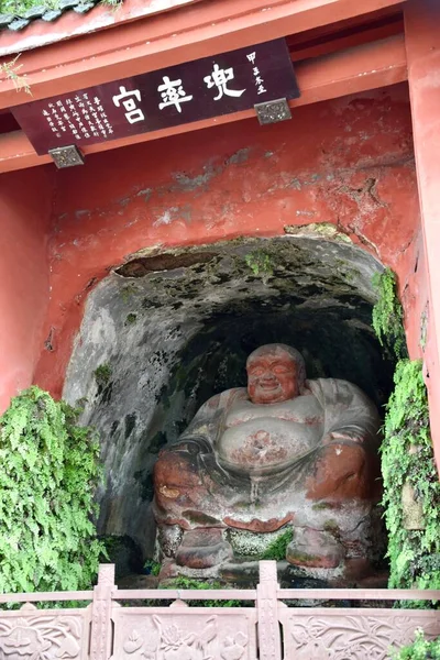 Leshan Sichuan Čína Listopadu2018 Socha Starověkého Kamene Vytesaná Buddha Chrámu — Stock fotografie