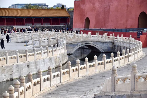 Das Meridiantor Und Das Goldene Wasser Der Verbotenen Stadt Peking — Stockfoto