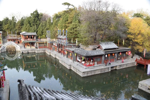 Κτίρια Και Πλωτές Οδοί Στο Summer Palace Πεκίνο Κίνα Νοεμβρίου — Φωτογραφία Αρχείου