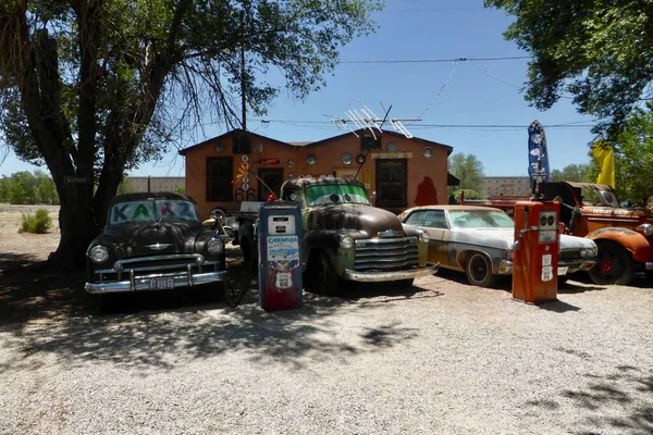 Classic American Cars Angels Barbourshop Birthplace Route Seligman Arizona Usa — Stock fotografie