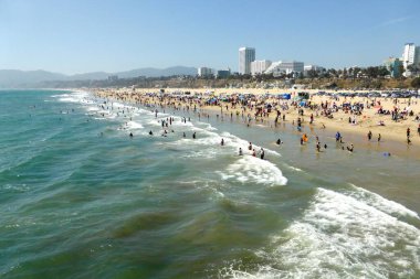 Santa Monica, CA, ABD. 16 Haziran 2014. Santa Monica plajı İskeleden. 