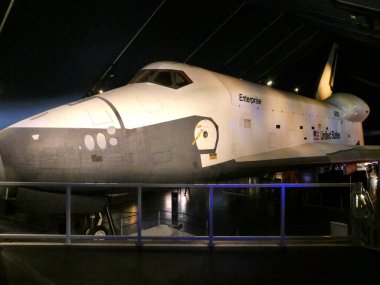 USS Intrepid Uzay Müzesi 'ndeki Uzay Mekiği Atılgan. New York, ABD. 24 Aralık 2018. 