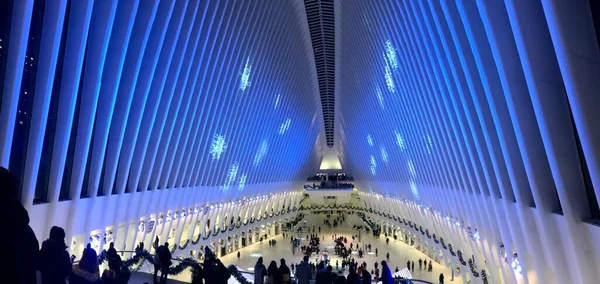 New York Usa Prosince2018 View World Trade Centre Osvětlené Modře — Stock fotografie