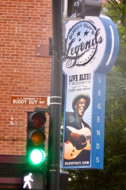 Wabash Bulvarı 'nda Buddy Guy' ın Efsaneleri için imza atın. 19 Eylül 2016. 