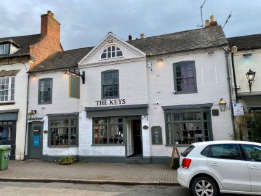 Keys Halk Evi, 1600, C1800 ile yüzleşti. Listelenmiş bir bina. Stratford-upon-Avon, 26 Nisan 2023. 