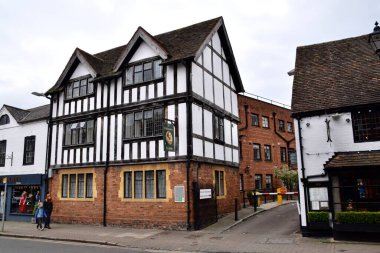 Mercure Stratford, Avon Shakespeare Oteli üzerinde (1637). Stratford-upon-Avon, İngiltere. 27 Nisan 2023. 