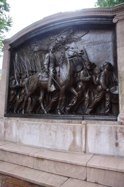 Eyalet Kongre Binası 'nda Col Robert Gould Shaw anısına bronz plaket. Boston, MA, ABD. 27 Eylül 2016. 