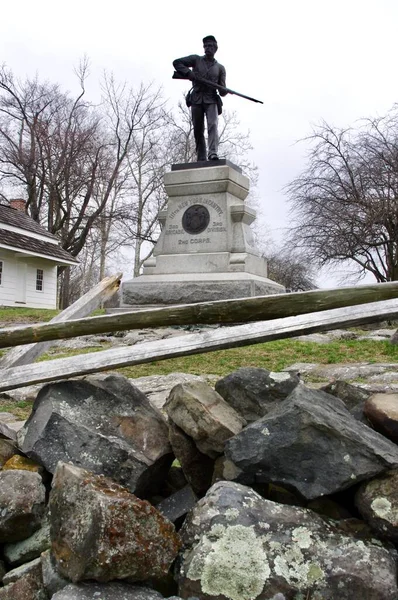 Gettysburg Usa Kwietnia 2015 Pomnik 111 Pułku Piechoty Ochotniczej Gettysburgu — Zdjęcie stockowe