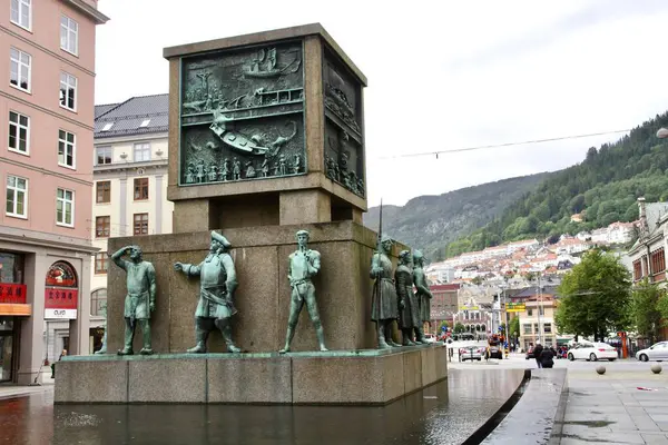 Monumento Marítimo Torgallmenningen Una Escultura Dyre Vaa Bergen Noruega Septiembre — Foto de Stock