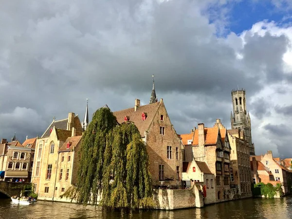 Bruges Belgium September 2015 Historic Buildings Canal — Stock Photo, Image