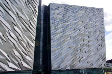 Titanik Belfast 'taki Titanik Sergi Binaları. Belfast, İngiltere. 19 Ağustos 2013.