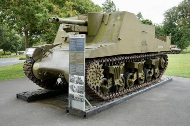 Sexton 25 Pounder öz güdümlü silah Overlord Müzesi 'nin dışında. Colleville-sur-Mer, Fransa, 4 Temmuz 2023.