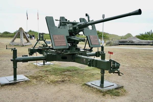 40Mm Bofors Gun Снаружи Juno Beach Centre Juno Beach France — стоковое фото
