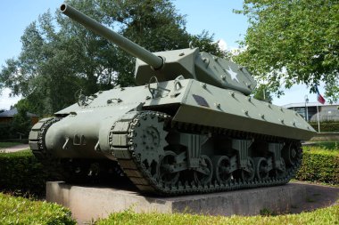 M10 Tank Destroyeri, Normandiya Muharebesi 'ndeki M4 Sherman tankına dayanıyor. Bayeux, Fransa, 5 Temmuz 2023. 