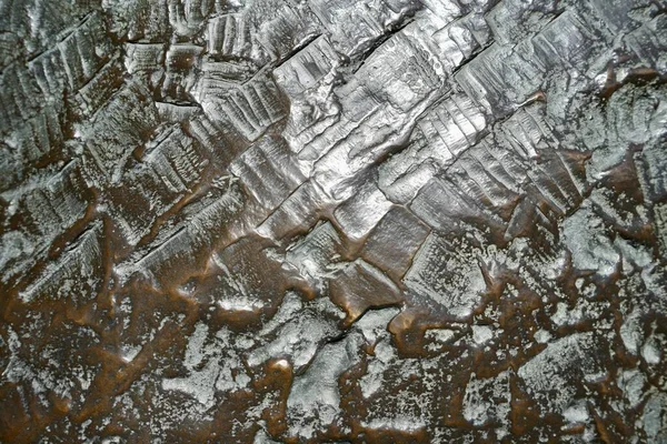 Çekiçle kaplanmış pirinç yüzeyi.. 