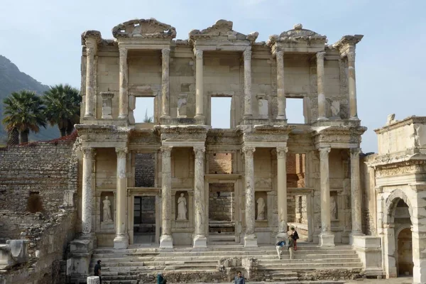 Celsus Kütüphanesi 110 Yılından Kalma Antik Bir Roamn Binası Efes — Stok fotoğraf