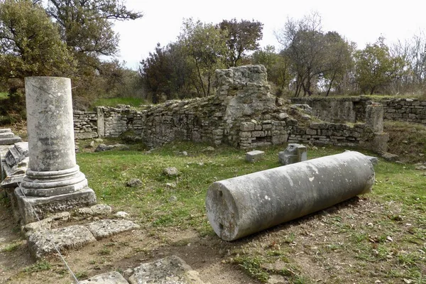 Ancient Stone Columns Ancient City Troy Inglés Tevfikiye Trkiye Noviembre — Foto de Stock