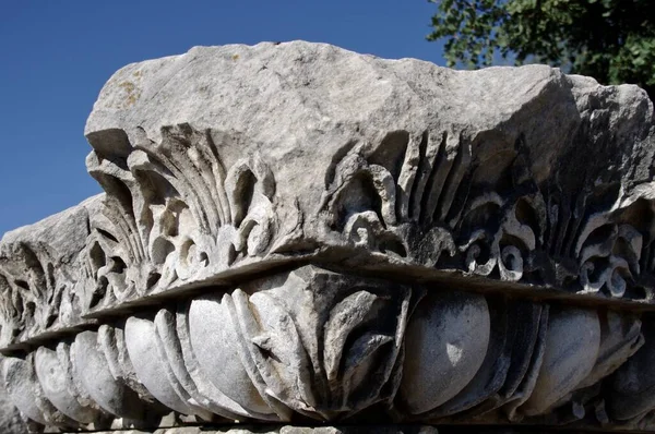 Antikkens Greske Utskjæring Ved Ruinene Apollo Tempelet Ved Oldtidens Didyma – stockfoto