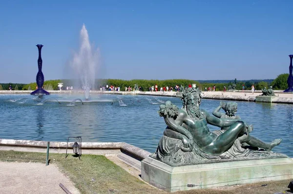 Statue Neptune Fountain Gardens Palace Versailles Blue Artwork Joana Vasconcelos — Stock Photo, Image