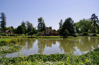 Queens Hamlet 'teki Le Moulin Versailles Sarayı' nda. Versailles, Fransa, 18 Ağustos 2012. 