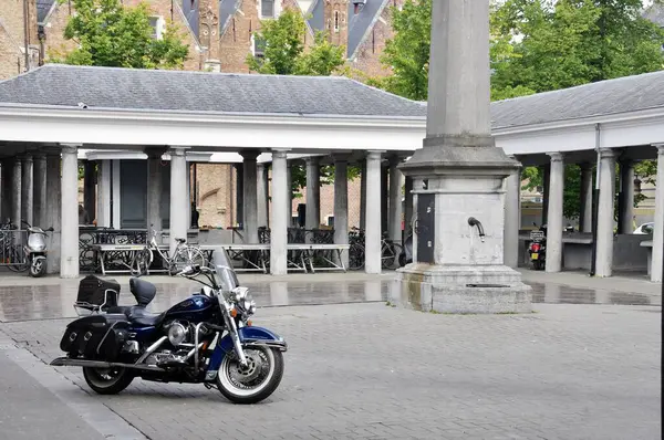 Blue Harley Davidson Motorcycle Parked Historical Bruges Fish Market Bruges — Stock Photo, Image